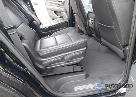 2022 GMC Yukon Denali z USA, uszkodzony, nr VIN 1GKS2DKL0NR112094